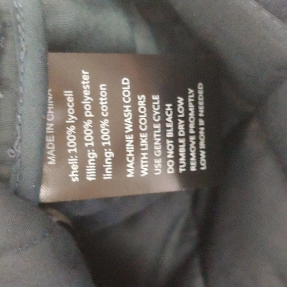 Blank NYC Quilted Bomber Jacket Size Medium - Picture 12 of 17